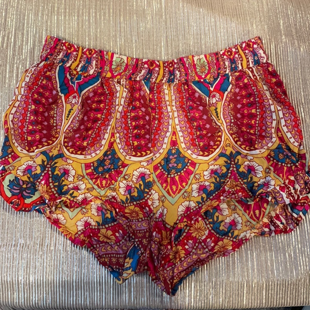 Billabong paisley shorts